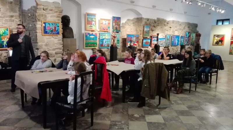 Układamy z klocków historię