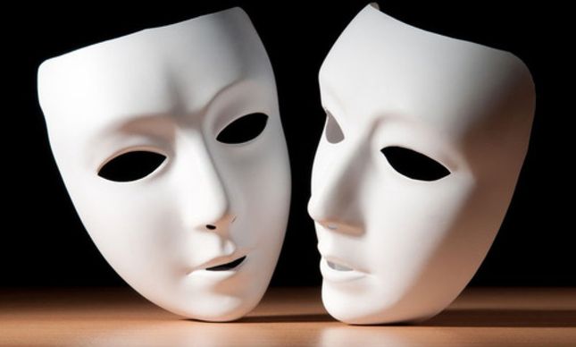 Teatr wspólczesny w Krakowie - Mitologia w życiu codziennym
